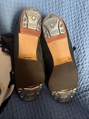 Women’s Black Tap Shoes size 7.5
